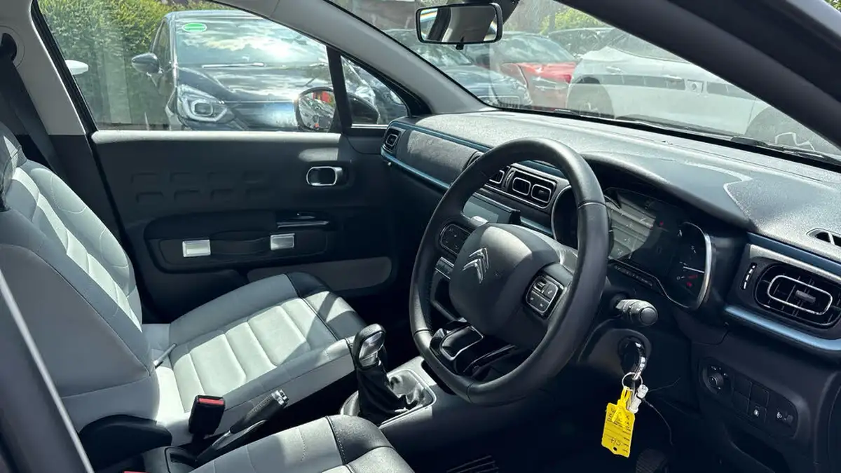 2023-citroen-c3-12-puretech-elle-83ps-ss-big-10