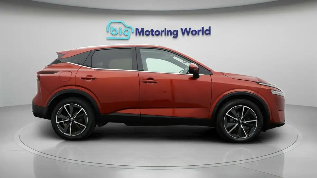 2021-nissan-qashqai-13-dig-t-tekna-140ps-big-8