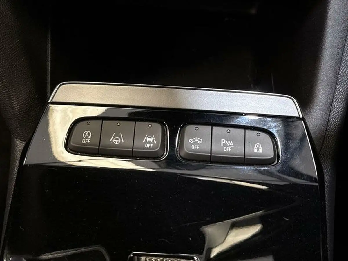 2022-vauxhall-mokka-12-elite-edition-130ps-auto-big-22