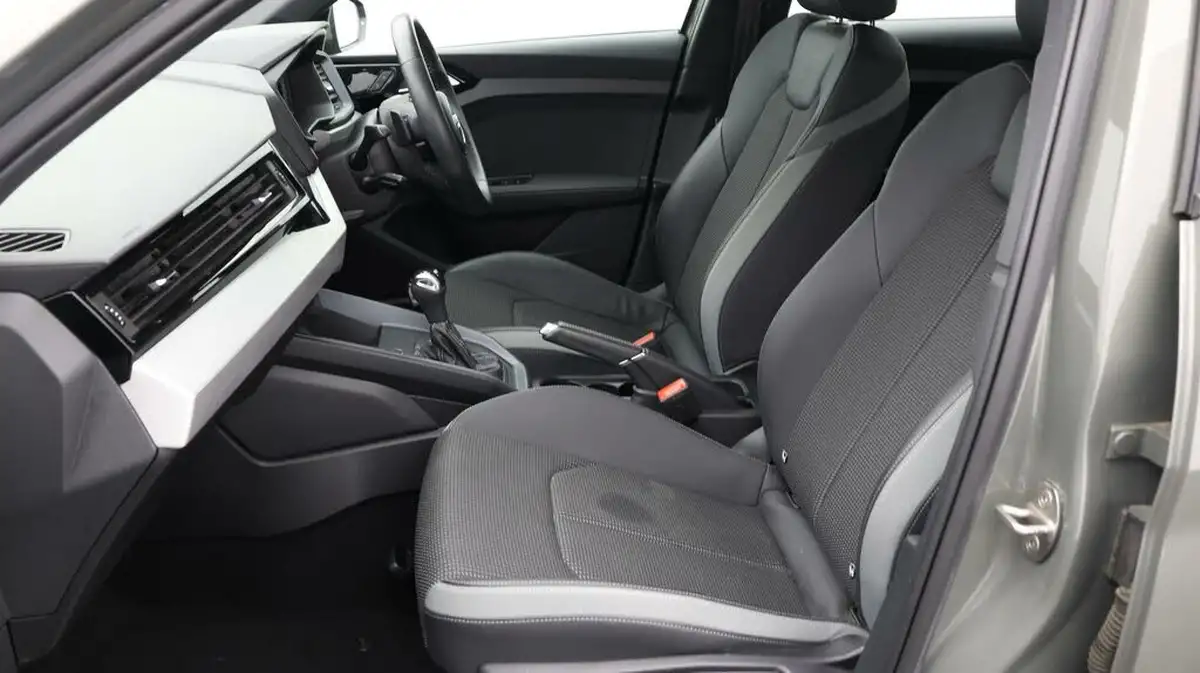 2019-audi-a1-20-40-tfsi-s-line-competition-big-20