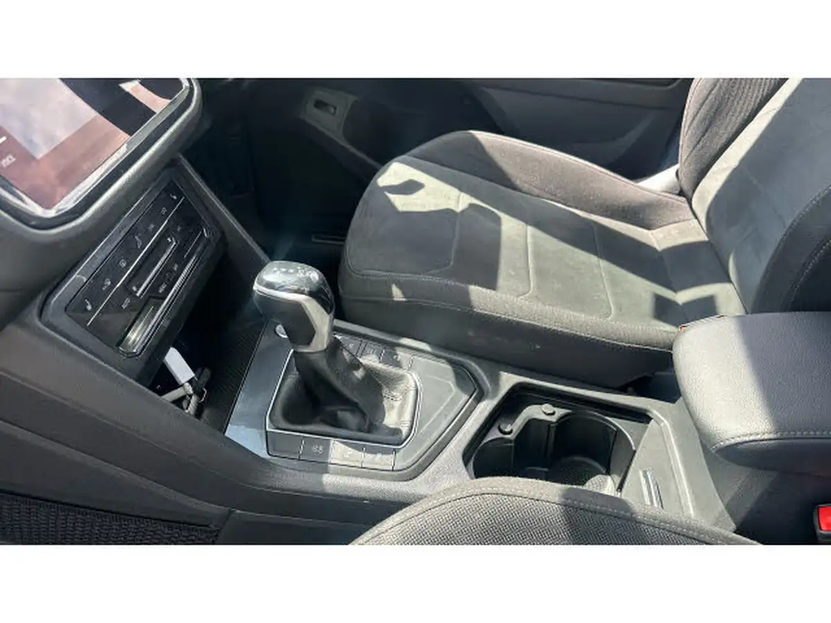 2022-volkswagen-tiguan-15-tsi-elegance-big-21