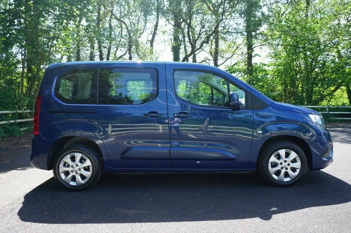 2020-vauxhall-combo-life-12i-energy-130ps-7st-auto-big-15