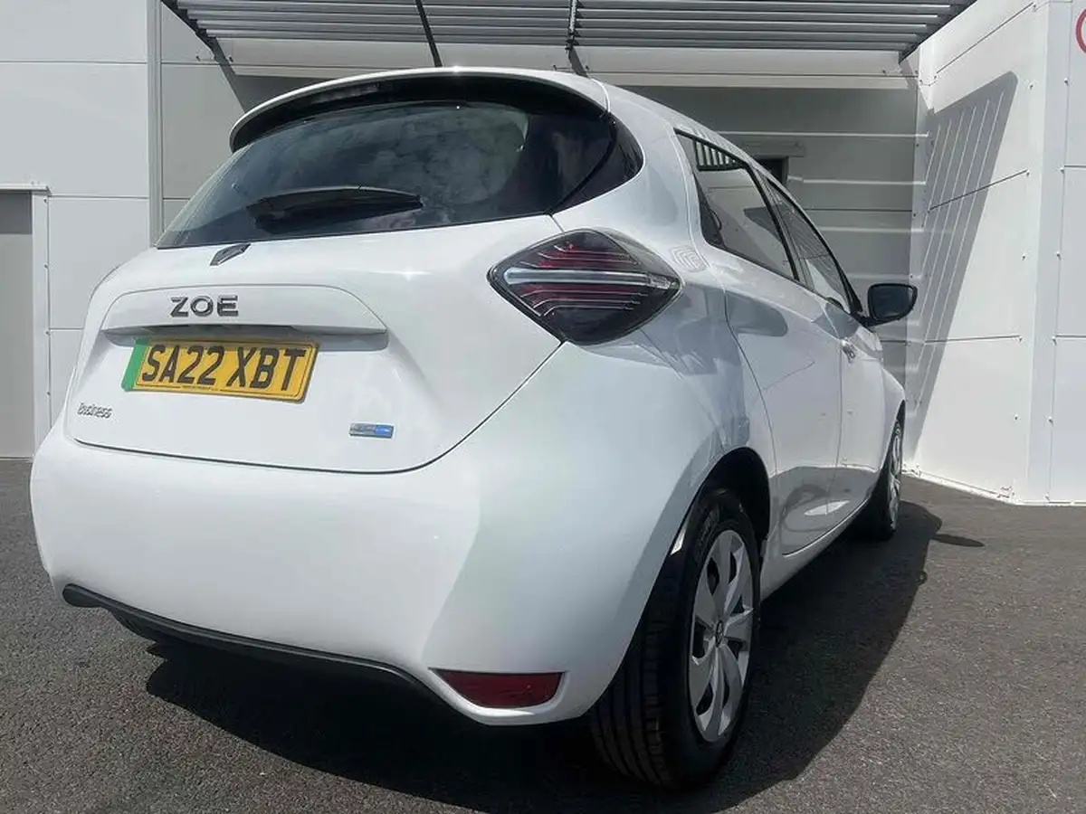 2022-renault-zoe-e-business-rapid-charge-big-7