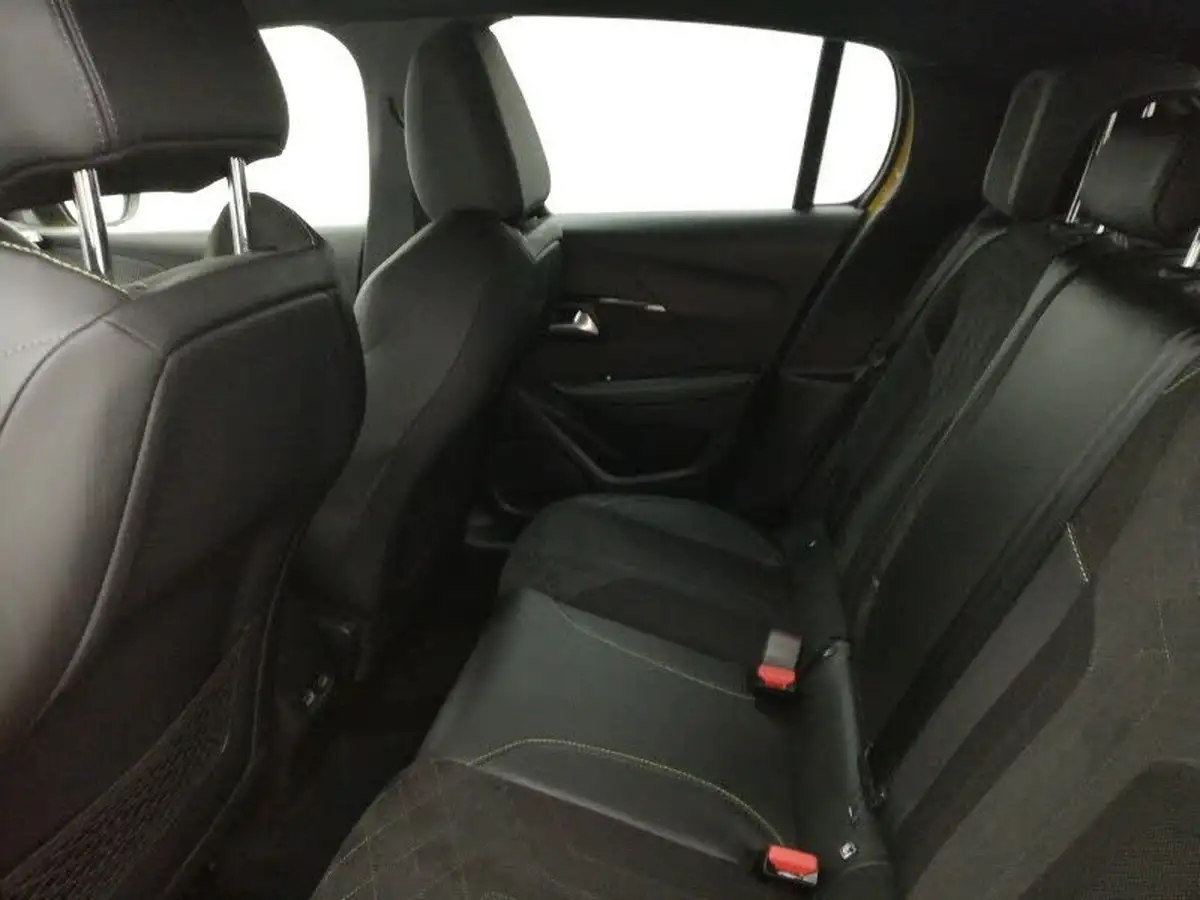 2021-peugeot-208-e-gt-premium-big-5