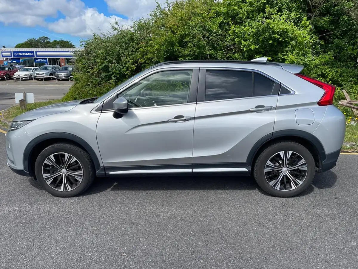 2018-mitsubishi-eclipse-cross-15-4-auto-big-3