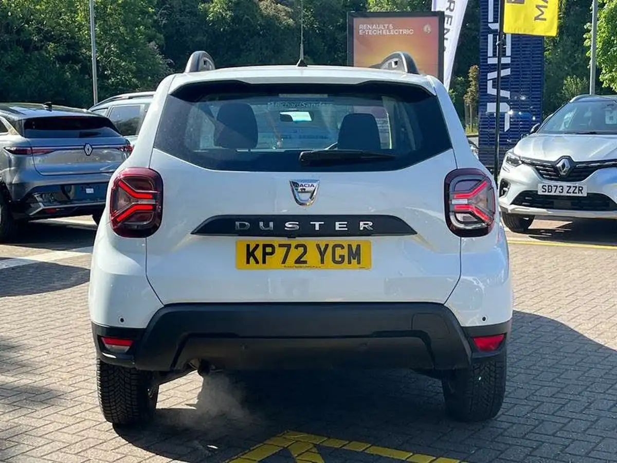 2022-dacia-duster-10-tce-comfort-90hpeu6d-4x2-window-van-big-3