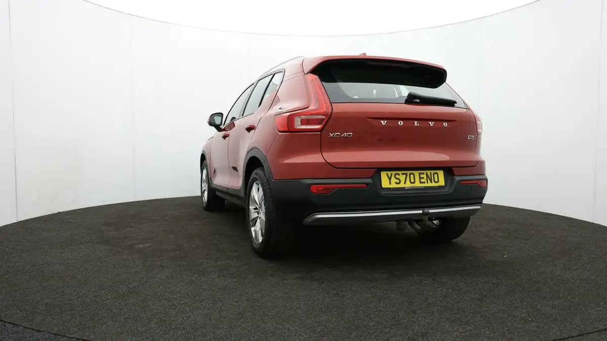 2020-volvo-xc40-20td-d3-momentum-geartronic-big-79