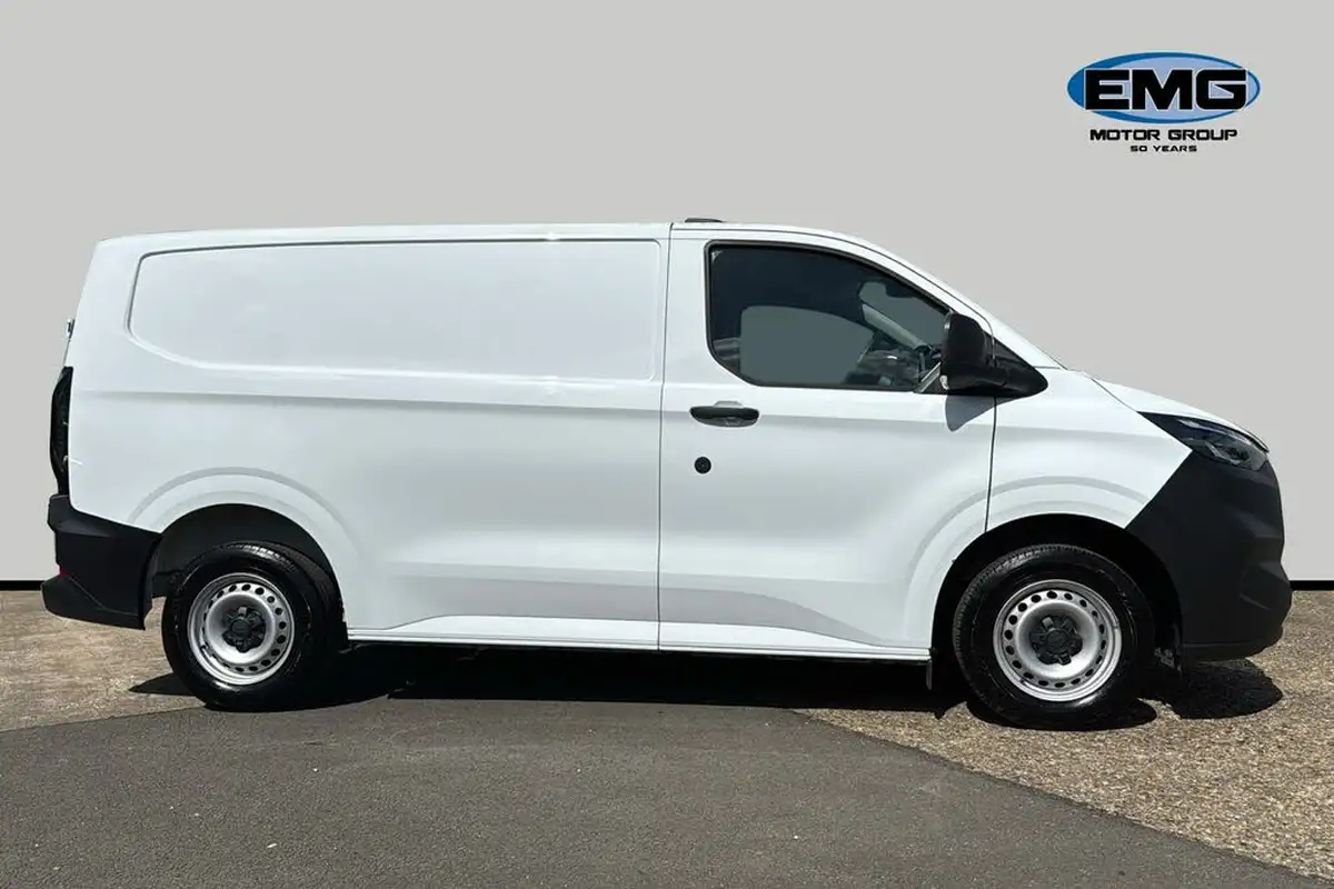2023-ford-transit-custom-20tdci-300-l1h1-leader-110pseu6e-panel-van-1996cc-big-3