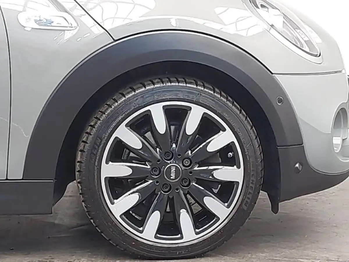 2019-mini-cooper-20-cooper-s-exclusive-189bhp-hatchback-3d-auto-big-13