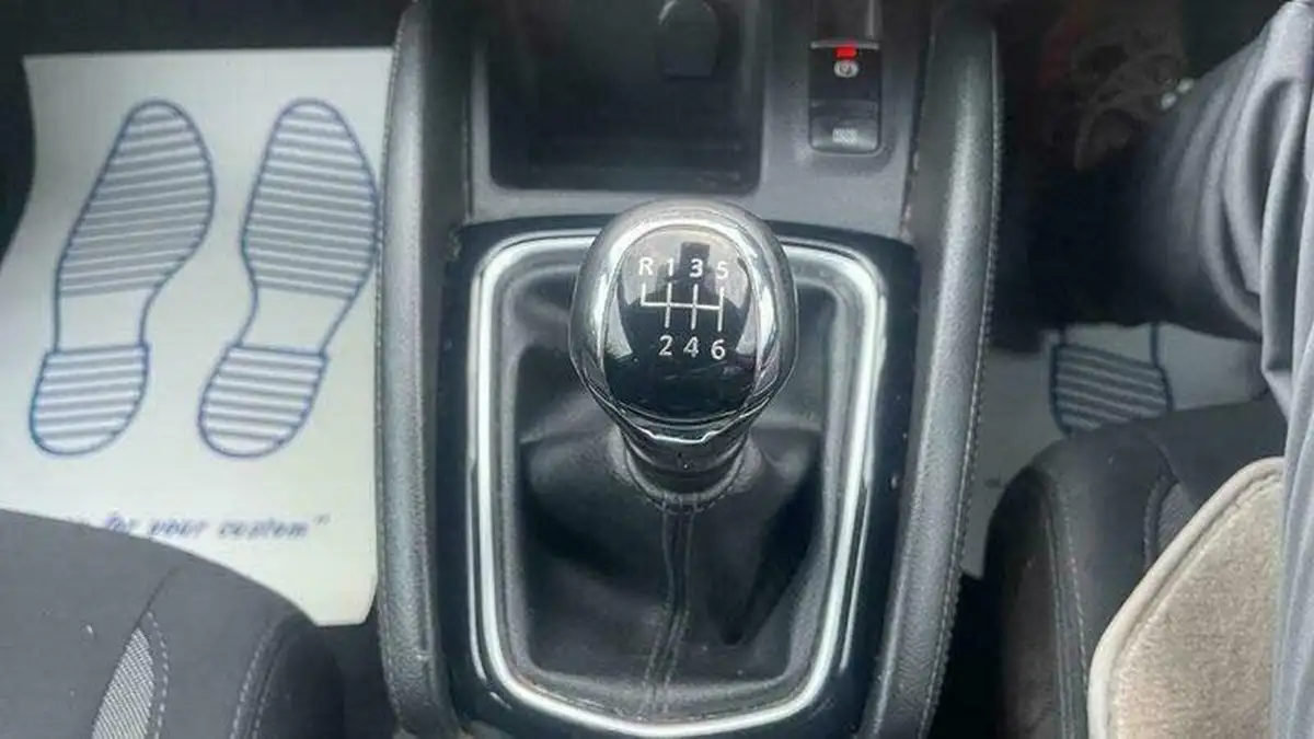 2019-nissan-qashqai-13-dig-t-acenta-premium-140ps-big-41