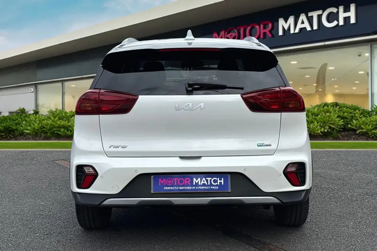 2022-kia-niro-16-gdi-2-139bhp-156kwh-big-3