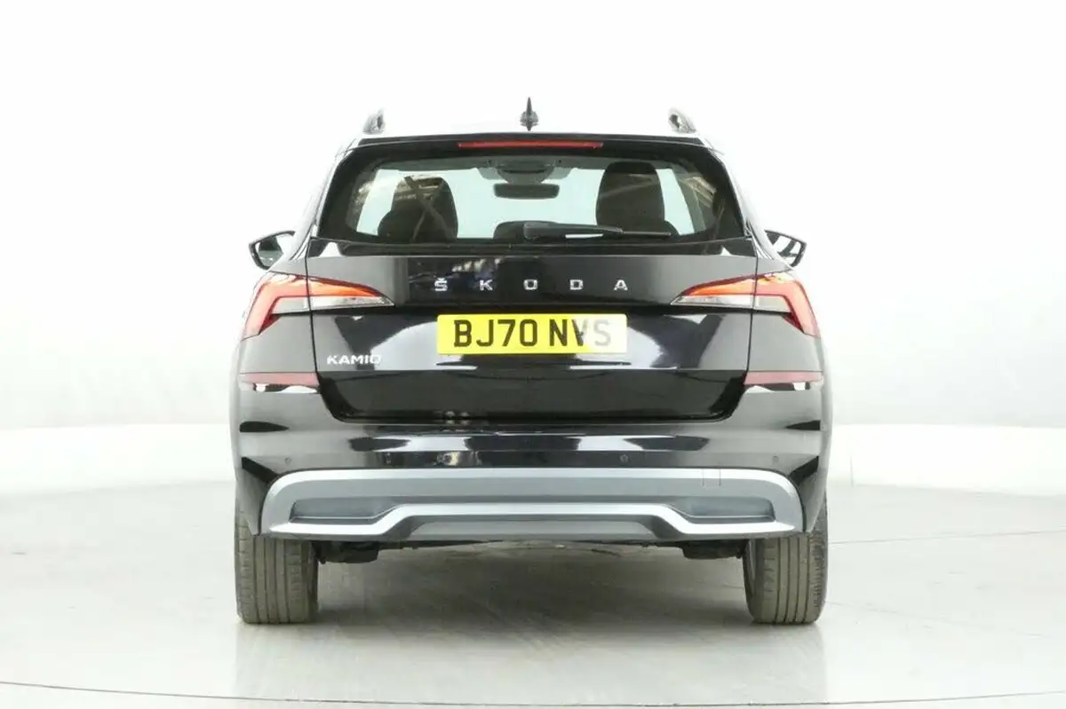 2021-skoda-kamiq-10-tsi-se-109ps-big-8