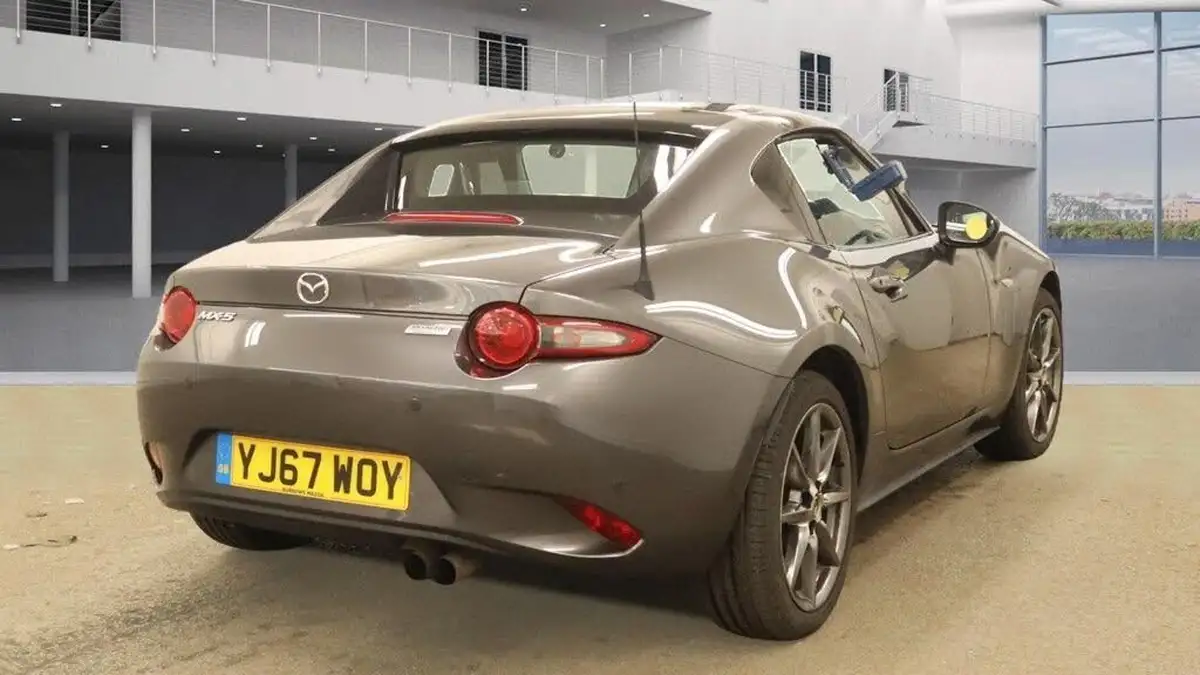 2017-mazda-mx-5-20-sport-rf-big-7