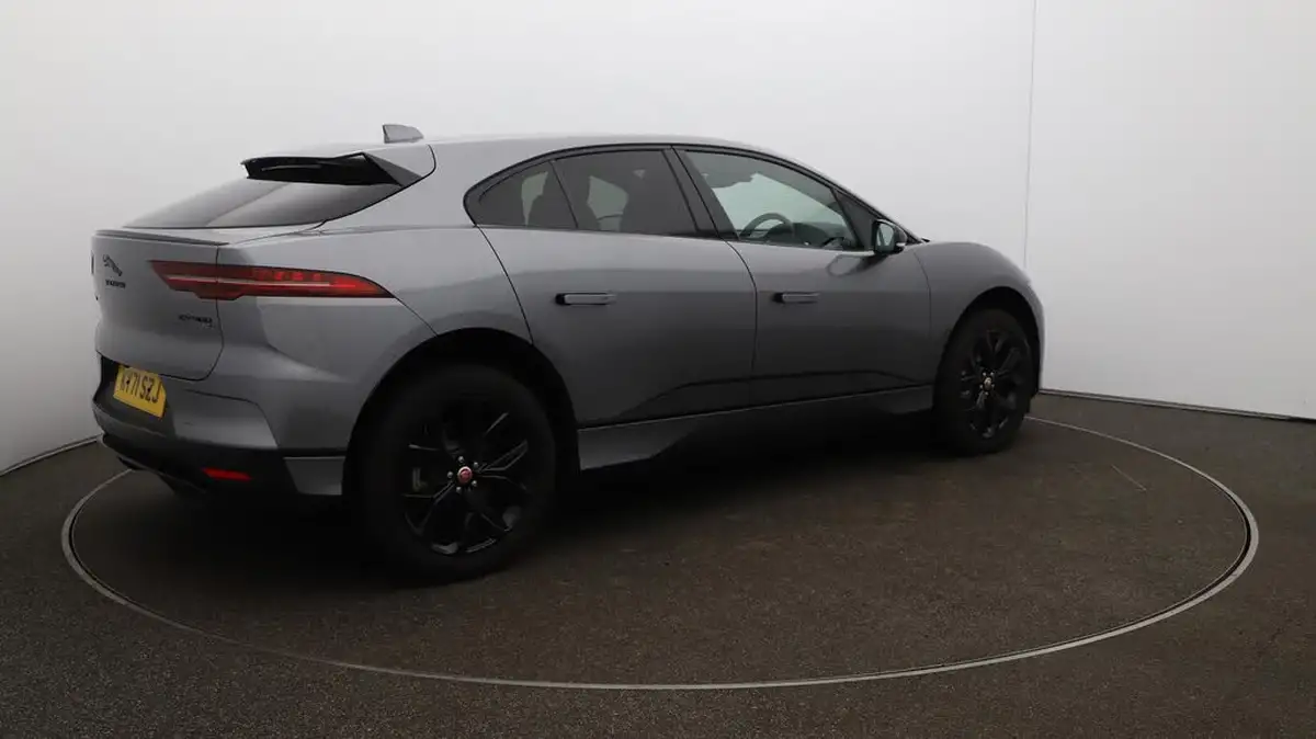 2022-jaguar-i-pace-ev400-black-big-56
