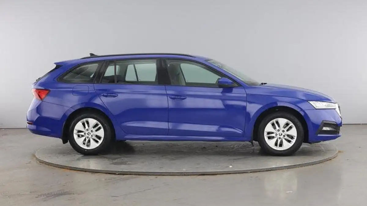 2022-skoda-octavia-10-tsi-e-tec-se-estate-big-3