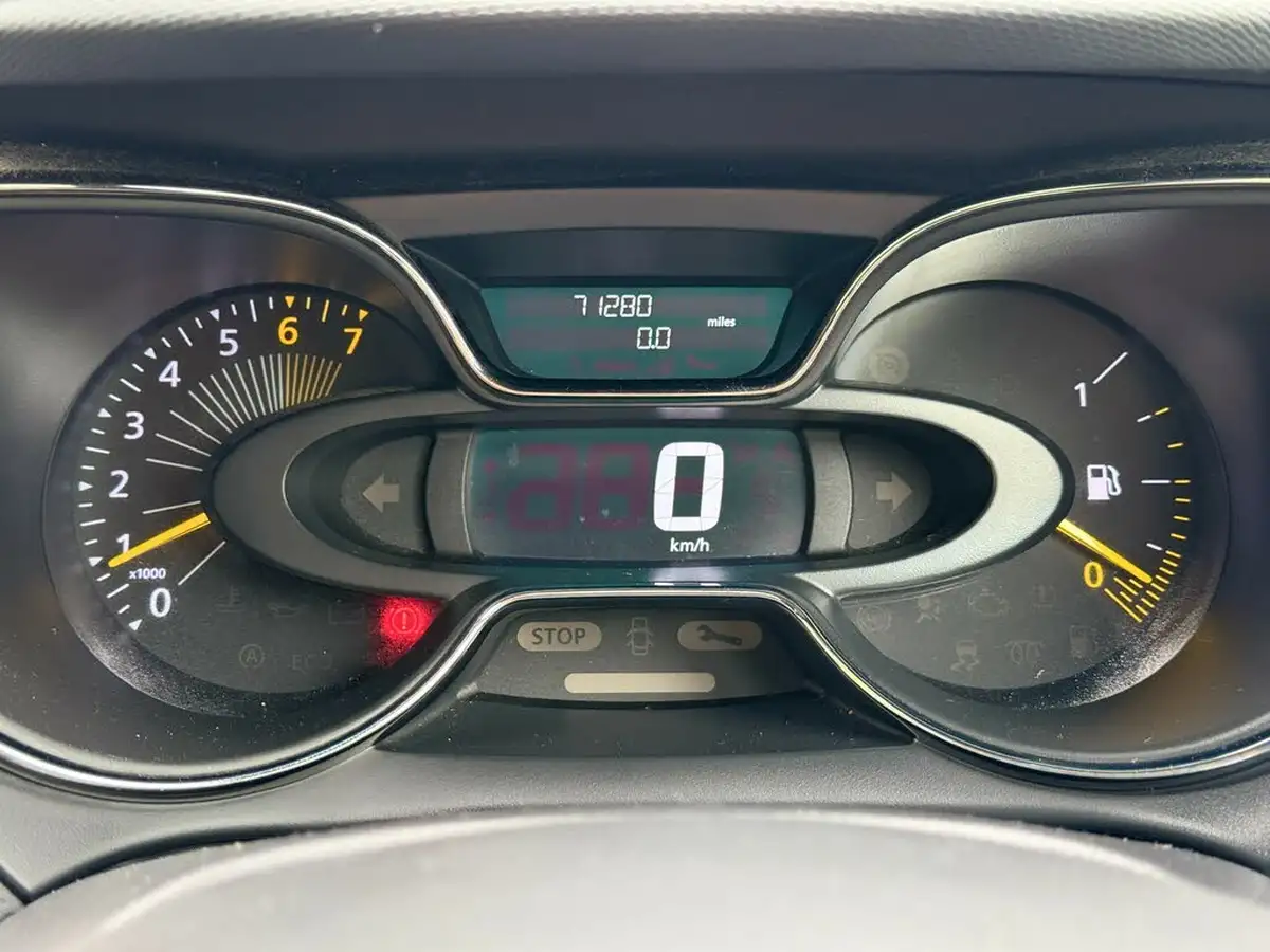 2014-renault-captur-09-dynamique-medianavss-big-20
