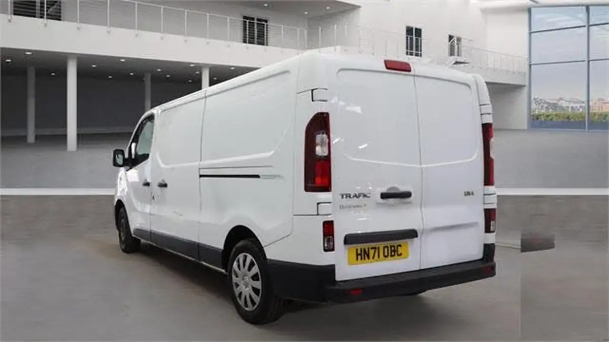 2021-renault-trafic-20dci-ll30-energy-120-business-panel-big-9