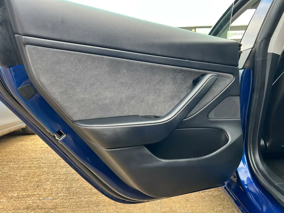 2020-tesla-model-3-e-standard-plus-big-17