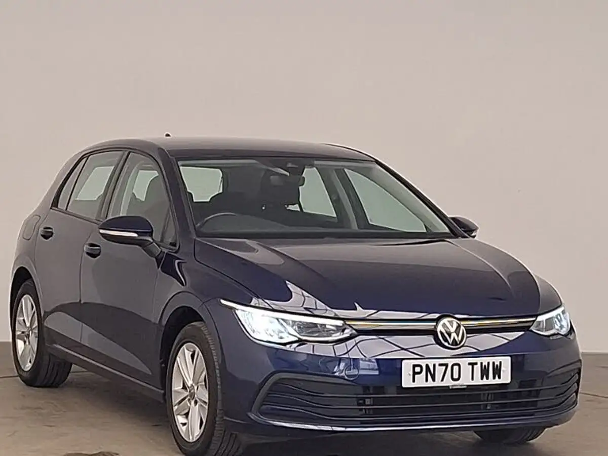 2020-volkswagen-golf-15-tsi-life-130ps-hatchback-big-0