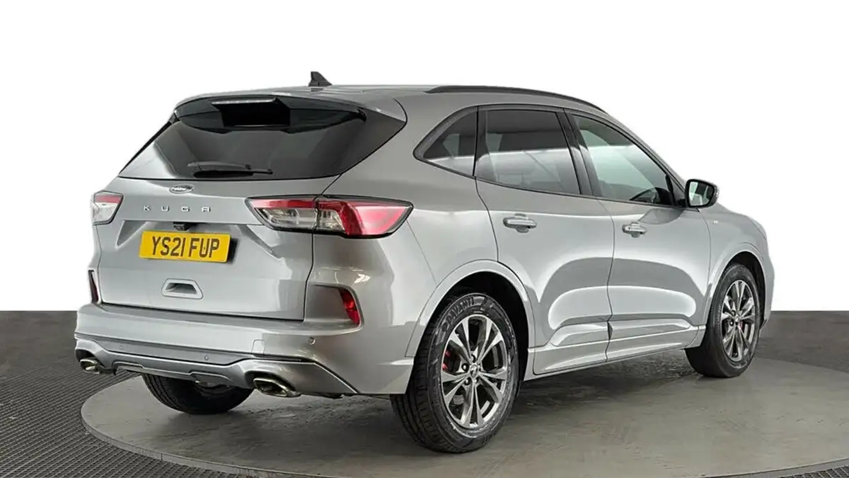 2021-ford-kuga-15-st-line-edition-big-3