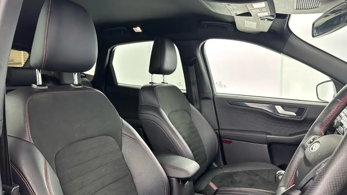 2021-ford-kuga-15-st-line-edition-big-27
