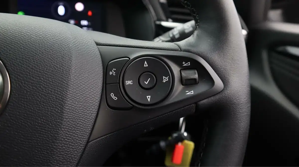 2022-vauxhall-corsa-12i-elite-edition-big-25