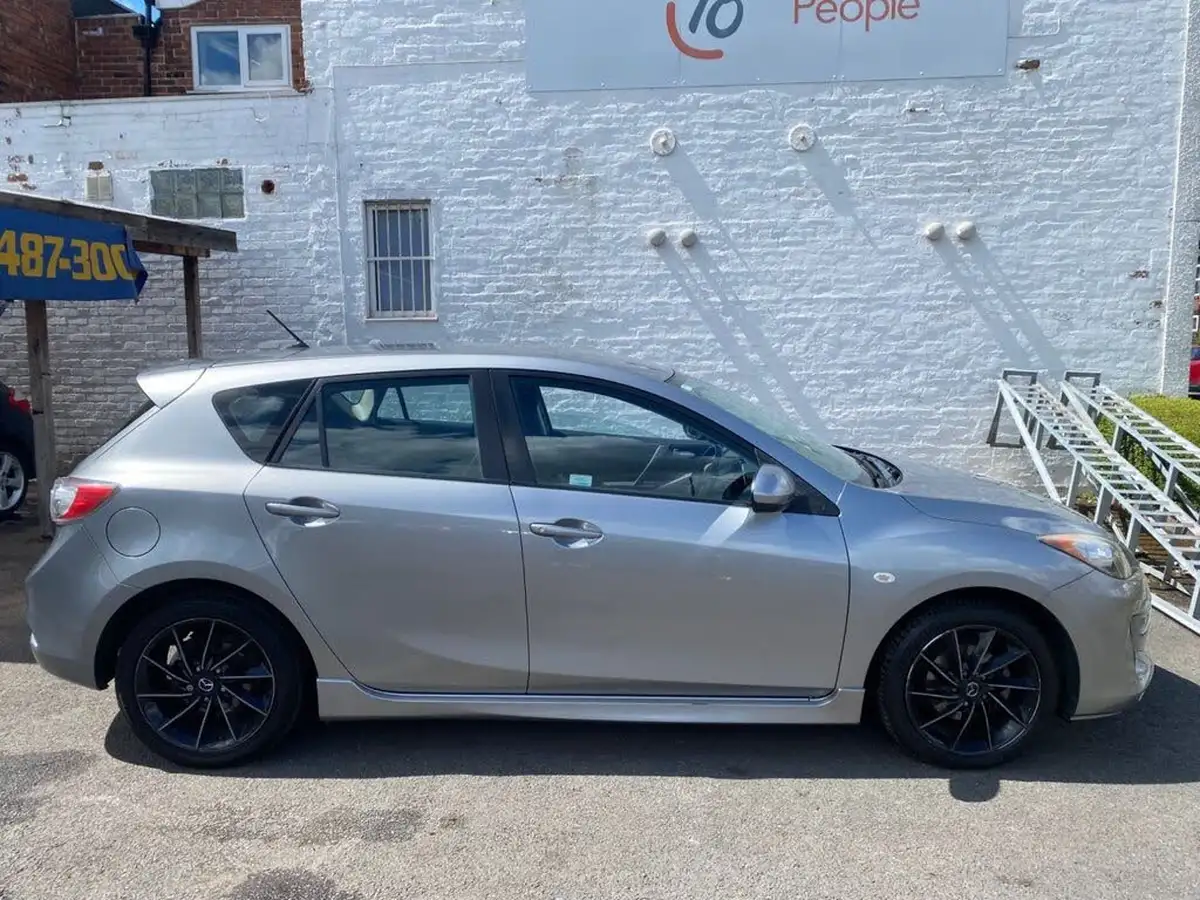2012-mazda-mazda3-16-tamura-big-14