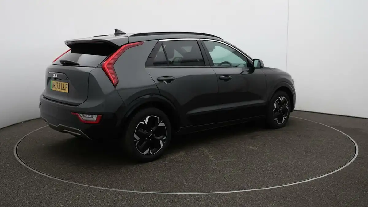 2023-kia-niro-ev-e-3-big-54