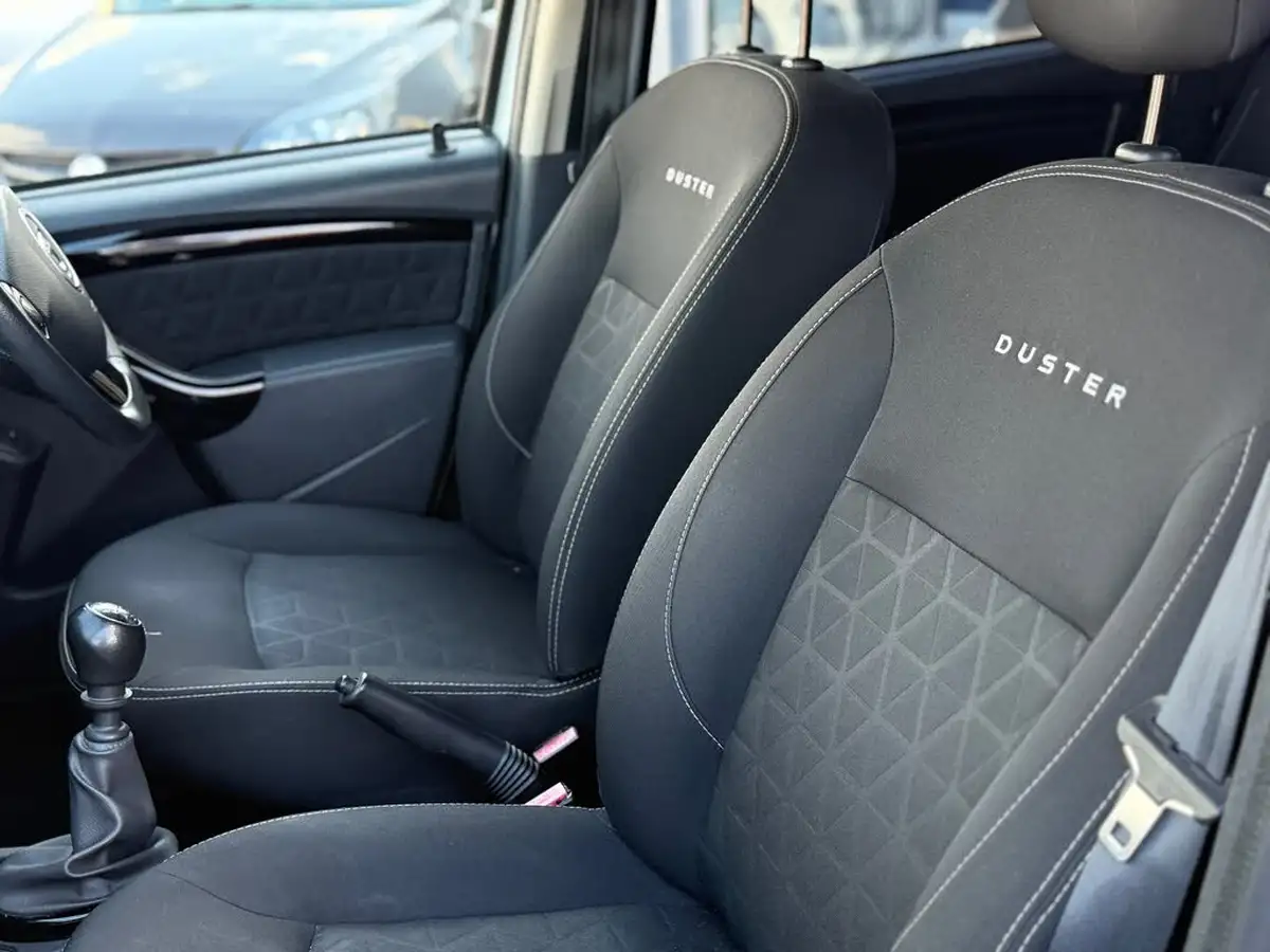 2015-dacia-duster-15d-laureate-107bhp-big-9