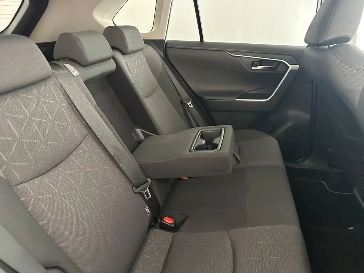 2022-toyota-rav4-25-vvt-i-design-215bhp-big-18
