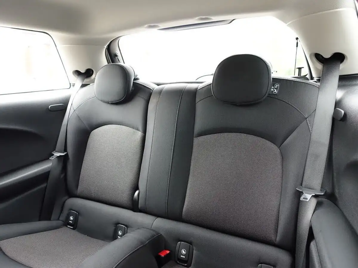 2017-mini-cooper-15-cooper-ss-hatchback-3d-big-11