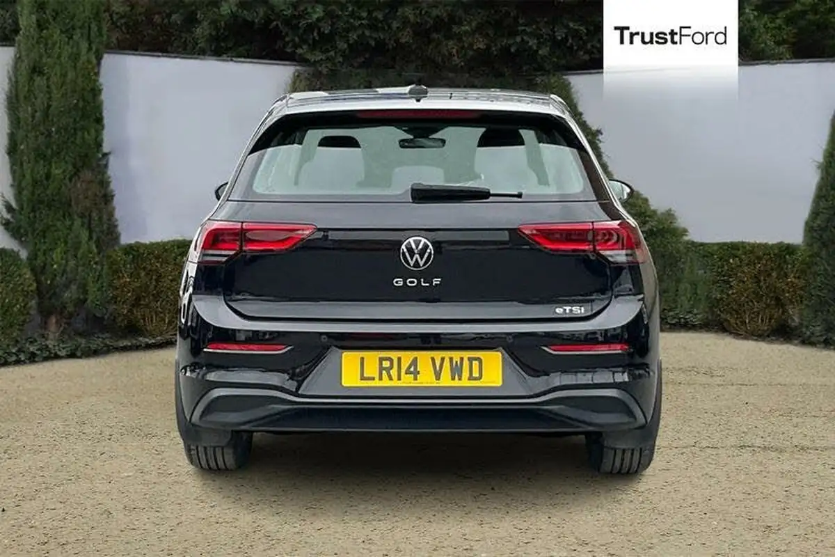 2020-volkswagen-golf-15-etsi-life-150ps-hatchback-big-6