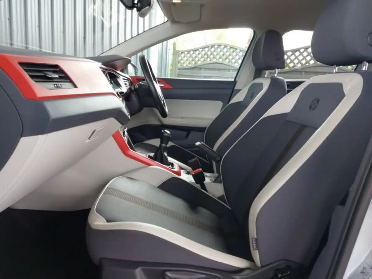 2018-volkswagen-polo-10-beats-60ps-5d-big-4