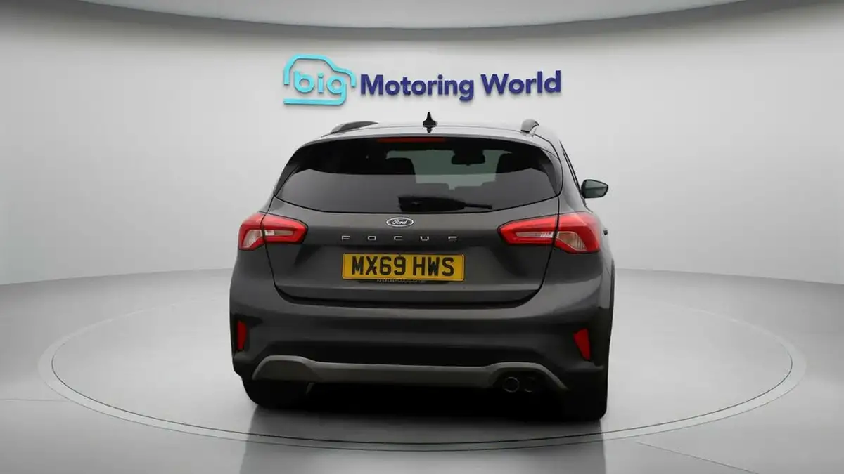 2019-ford-focus-10t-active-hatchback-big-6