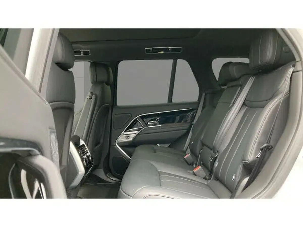 2024-land-rover-range-rover-30-d350-hse-big-3
