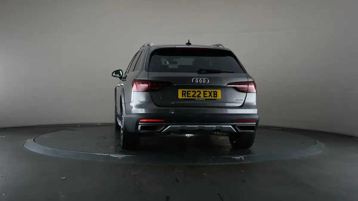 2022-audi-a4-allroad-20-45-tfsi-allroad-sport-big-38