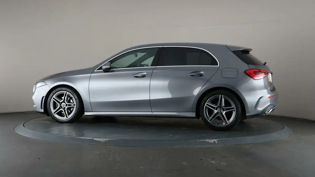 2021-mercedes-benz-a-class-13-a180-amg-line-hatchback-5d-7g-dct-big-77