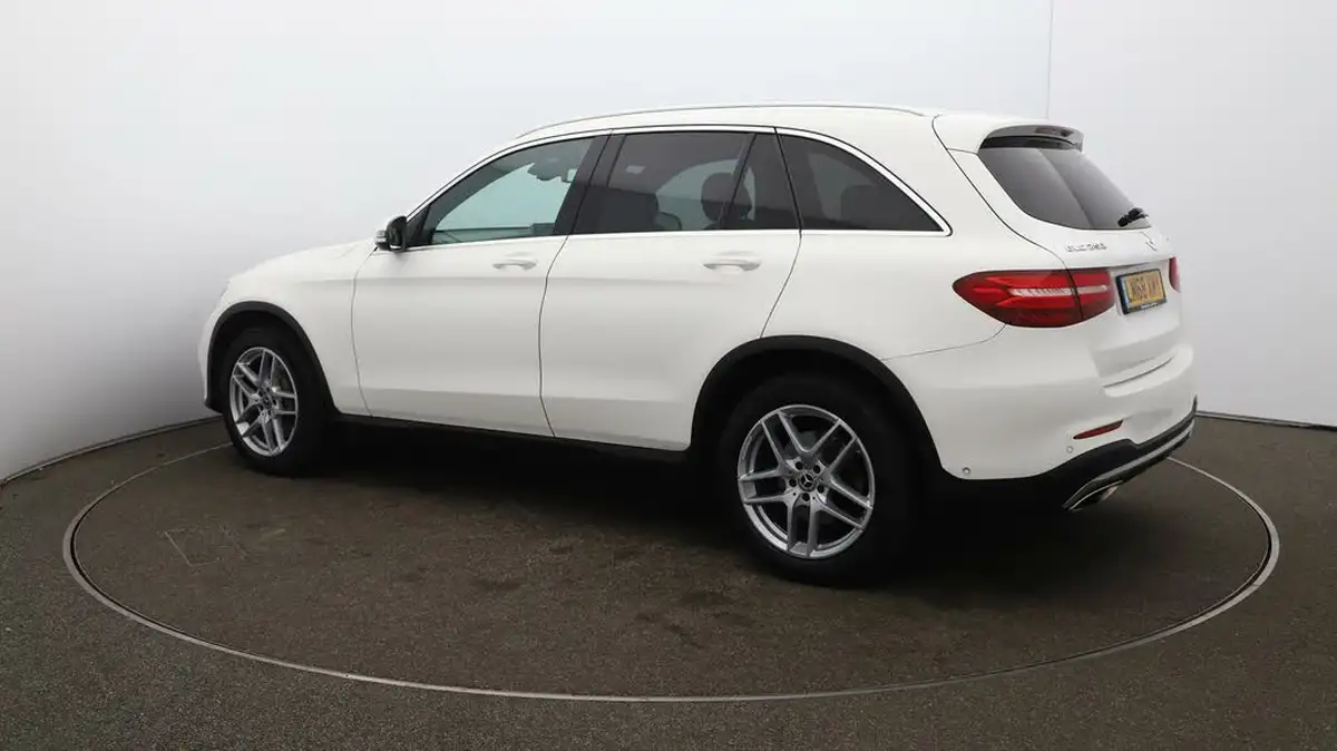 2018-mercedes-benz-glc-class-20-glc250-amg-line-ss-station-wagon-5d-big-34