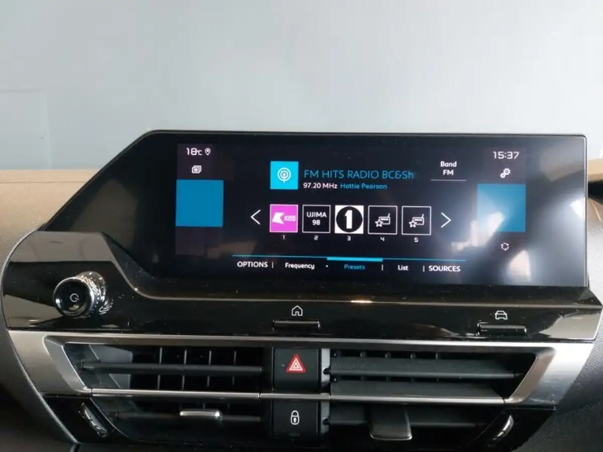2022-citroen-c4-12-puretech-sense-plus-big-11