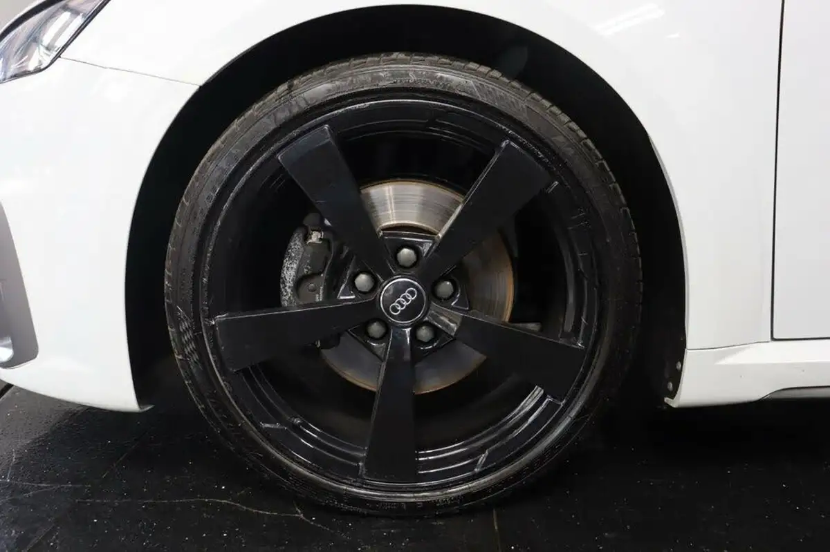 2019-audi-tt-coupe-20-40-tfsi-s-line-big-36