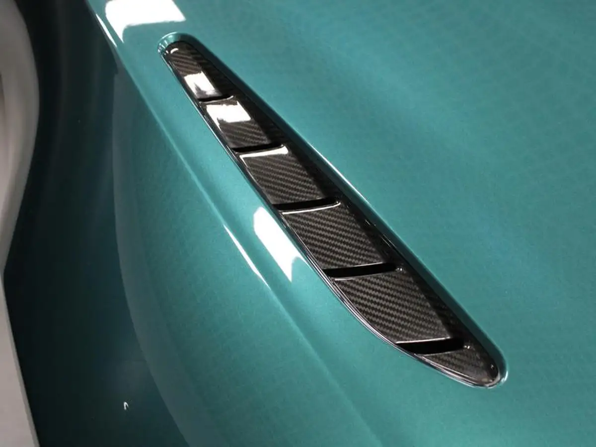 2022-aston-martin-vantage-40-v8-vantage-f1-roadster-big-23