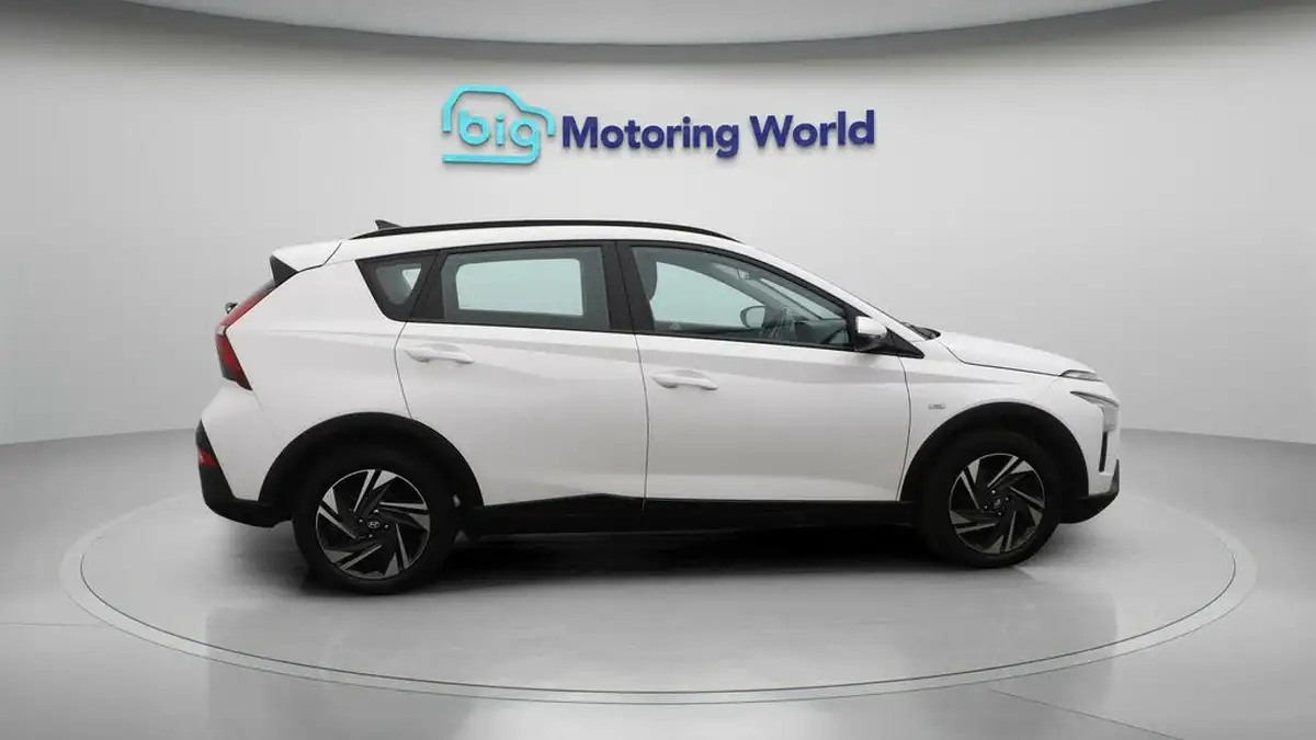 2022-hyundai-bayon-10-t-gdi-se-connect-dct-big-8