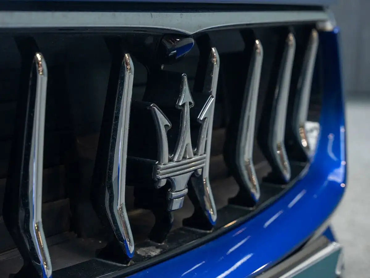 2020-maserati-levante-30-big-30