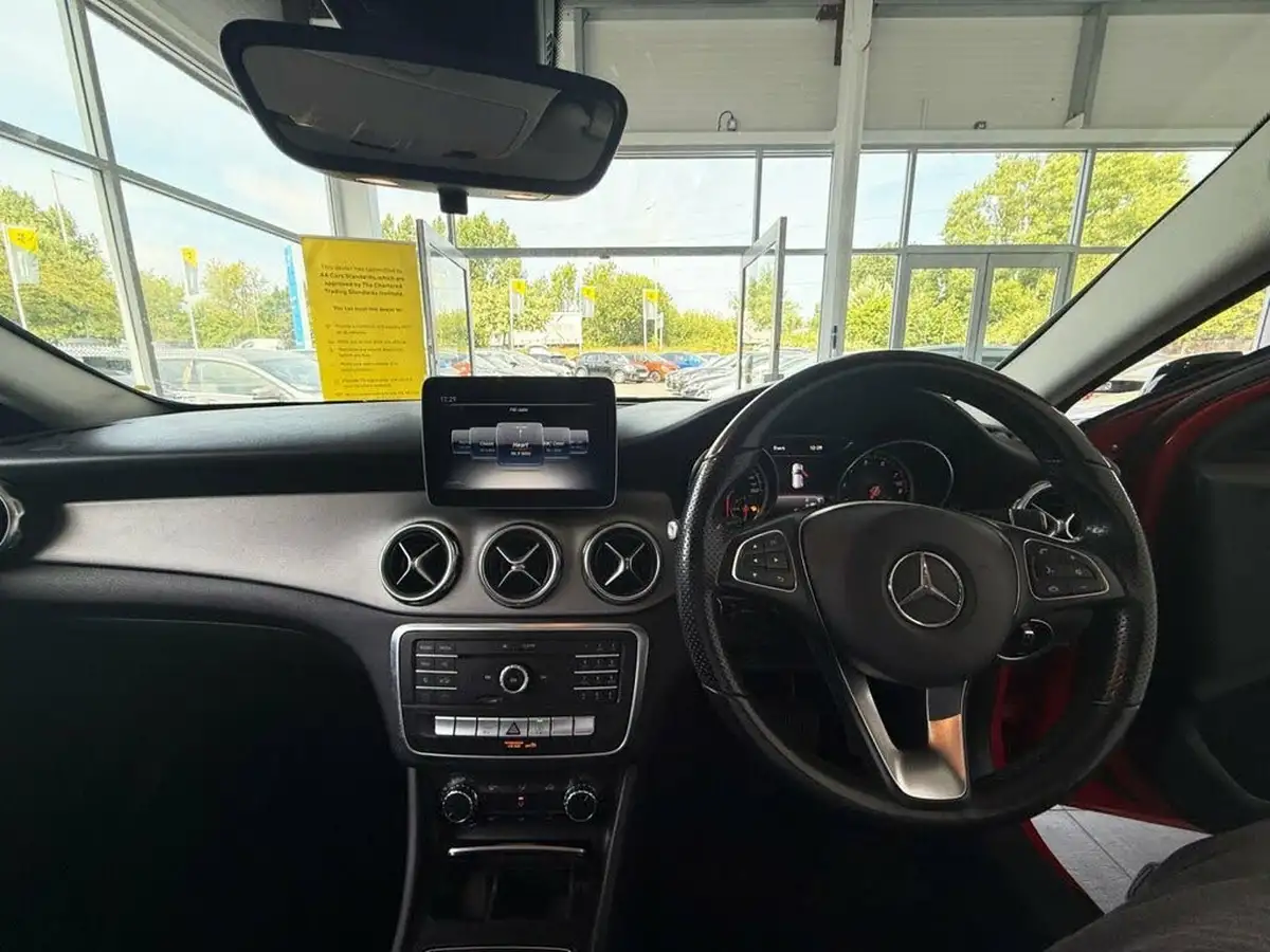 2020-mercedes-benz-gla-class-16-gla-180-urban-edition-7g-dct-big-15