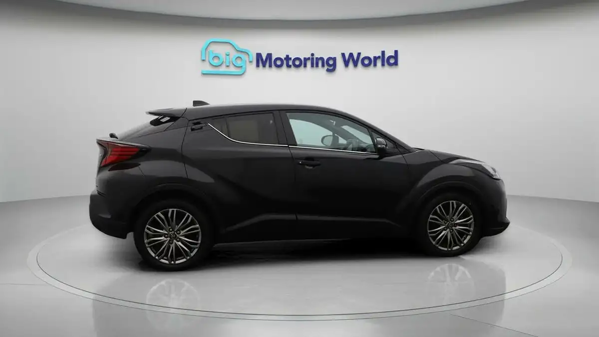 2021-toyota-c-hr-18-vvt-i-excel-big-8
