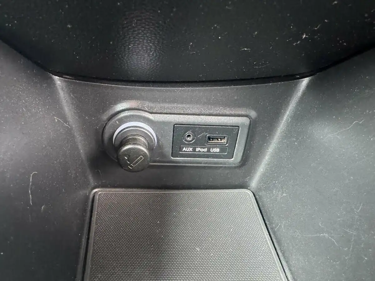 2011-hyundai-ix20-14-active-big-19