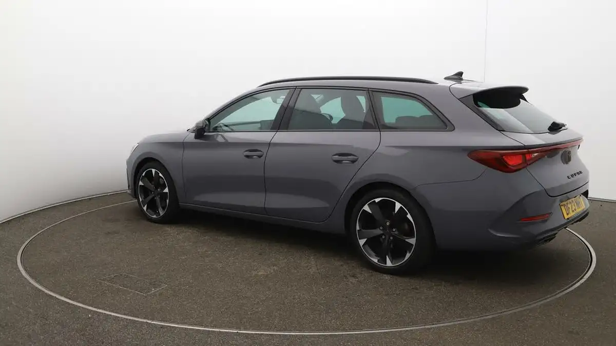 2023-cupra-leon-nf-15-etsi-v1-estate-big-35