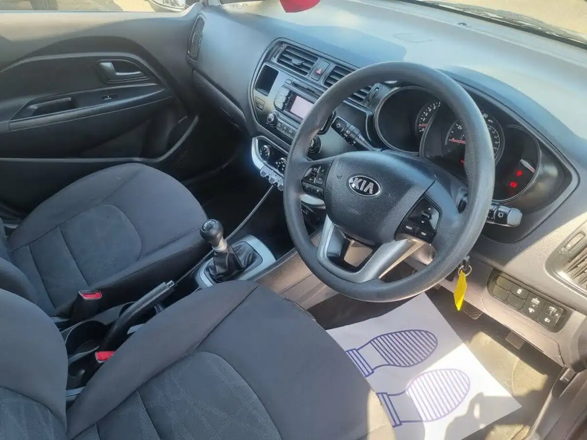 2013-kia-rio-125-1-5d-big-3