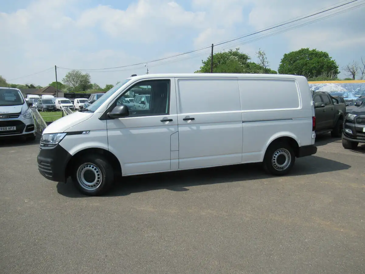 2020-volkswagen-transporter-20tdi-t28-startline-bmt-lwb-110pseu6dt-e-big-2