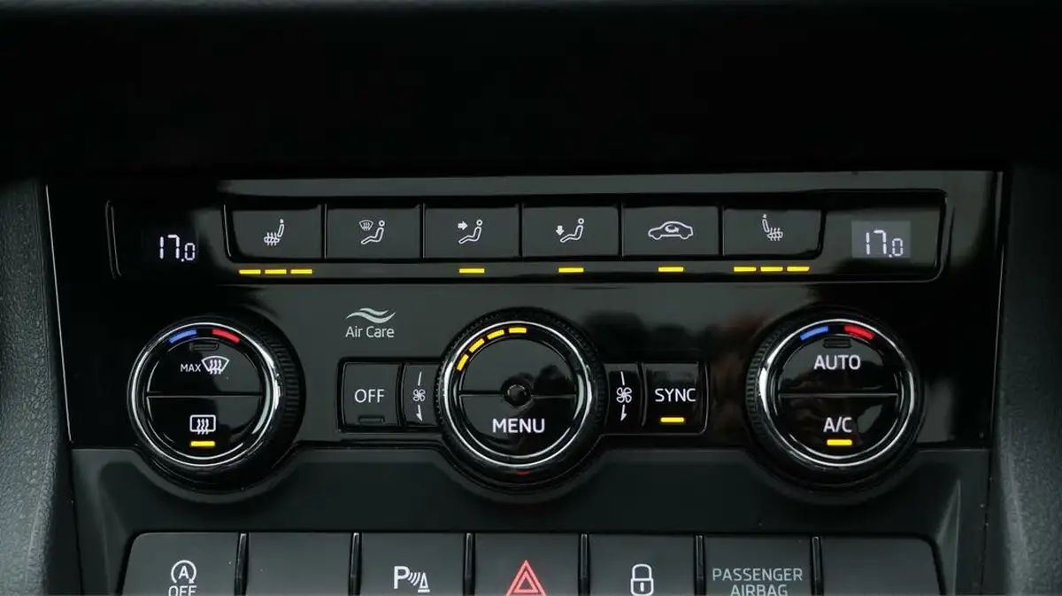 2020-skoda-karoq-15-tsi-sportline-dsg-big-12